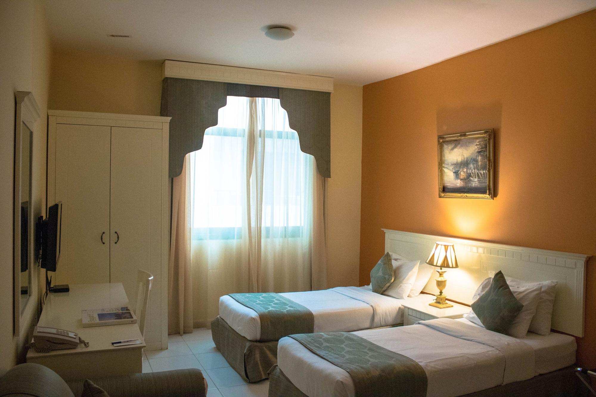 Al Maha Regency Hotel Suites - Managed By Aoudi Consultants Sharjah Buitenkant foto