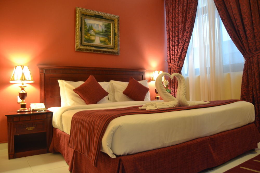Al Maha Regency Hotel Suites - Managed By Aoudi Consultants Sharjah Buitenkant foto