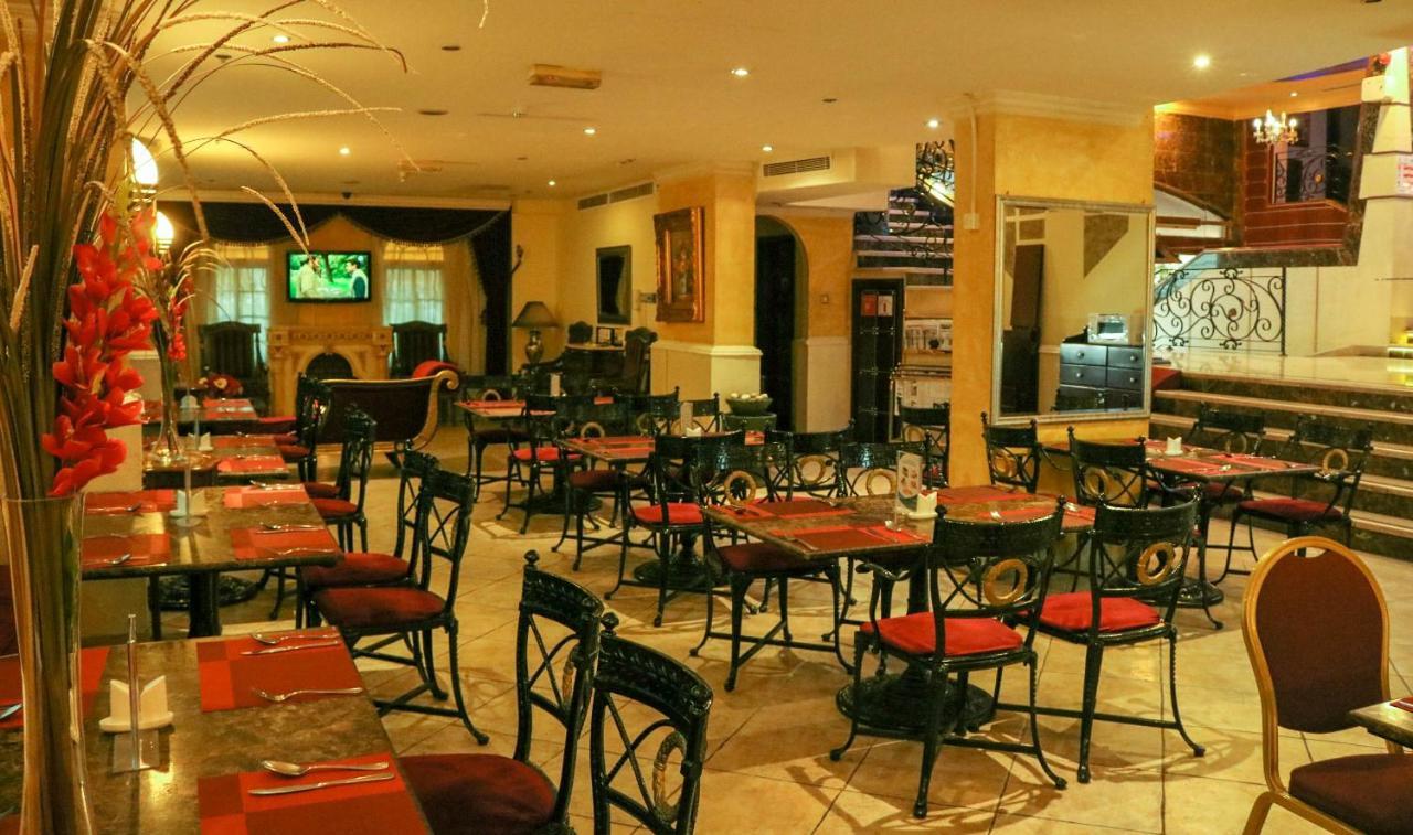 Al Maha Regency Hotel Suites - Managed By Aoudi Consultants Sharjah Buitenkant foto